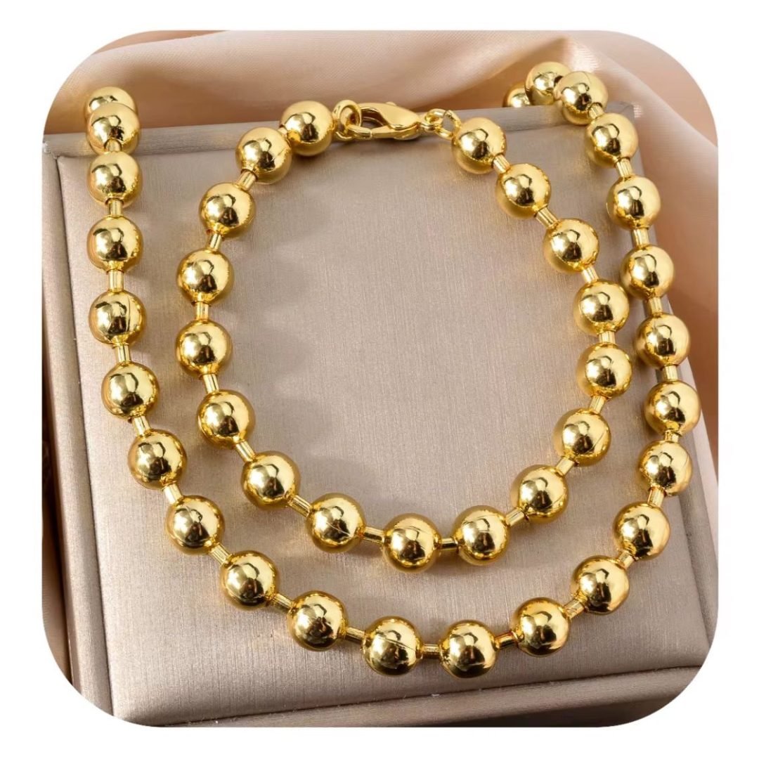 Set de pulsera y collar de lujo
Chapado en Oro de 18k.