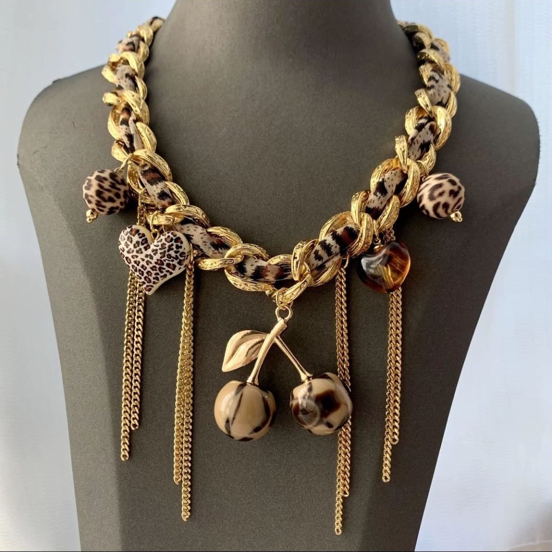 Collar bañado en Oro 18k Animal Print